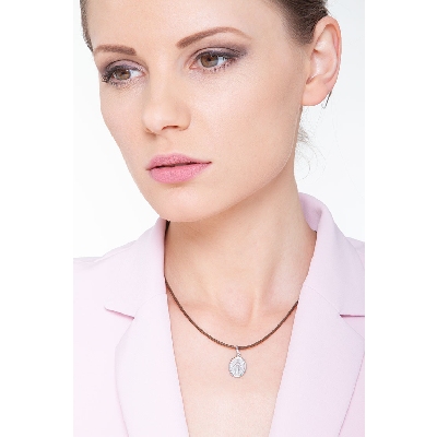 Médaille sacrée de la Vierge en or blanc 18k