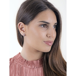 Boucles d’oreilles en or blanc 18k présentent des ovales entrelacés 2