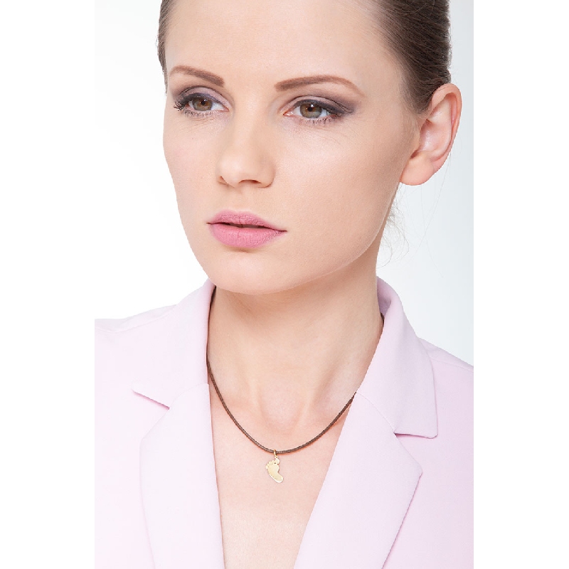 Pendentif en forme de petit pied en or jaune 18k