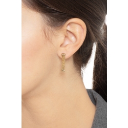 Boucles d'oreilles en or jaune 18k à mailles semi-rigides. 2
