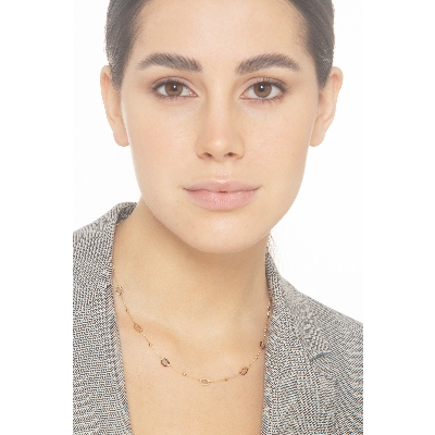 Collier en or jaune 18k avec perles et anneaux