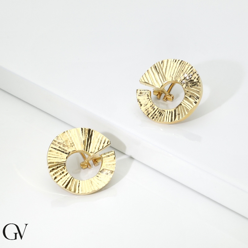 Créoles ouvertes en or jaune 18 carats