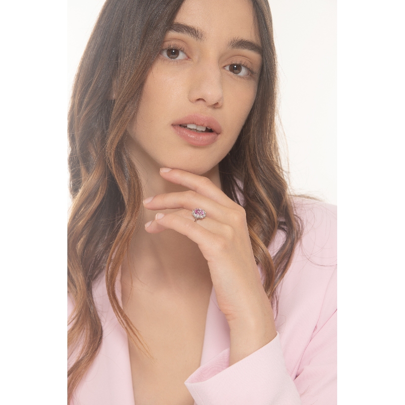 Bague Lady D en or blanc 18k avec saphir rose et diamants
