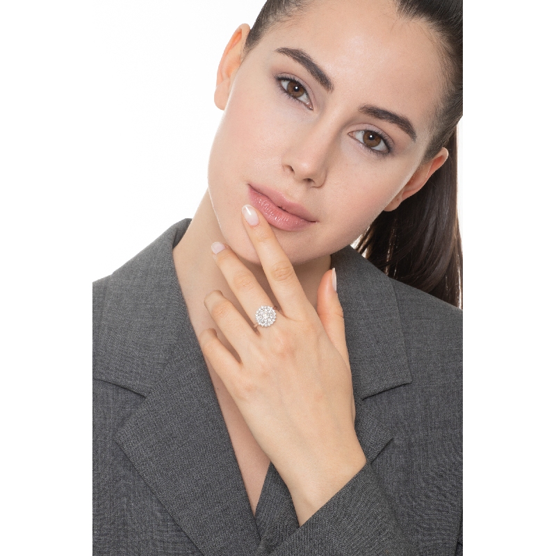 Bague en or blanc 18k avec diamants fleur