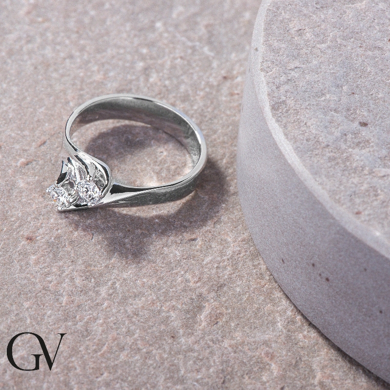 Bague Toi et Moi en Or Blanc 18k avec Deux Diamants