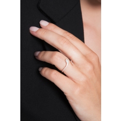 Bague design serpent en or 18k avec diamants 2