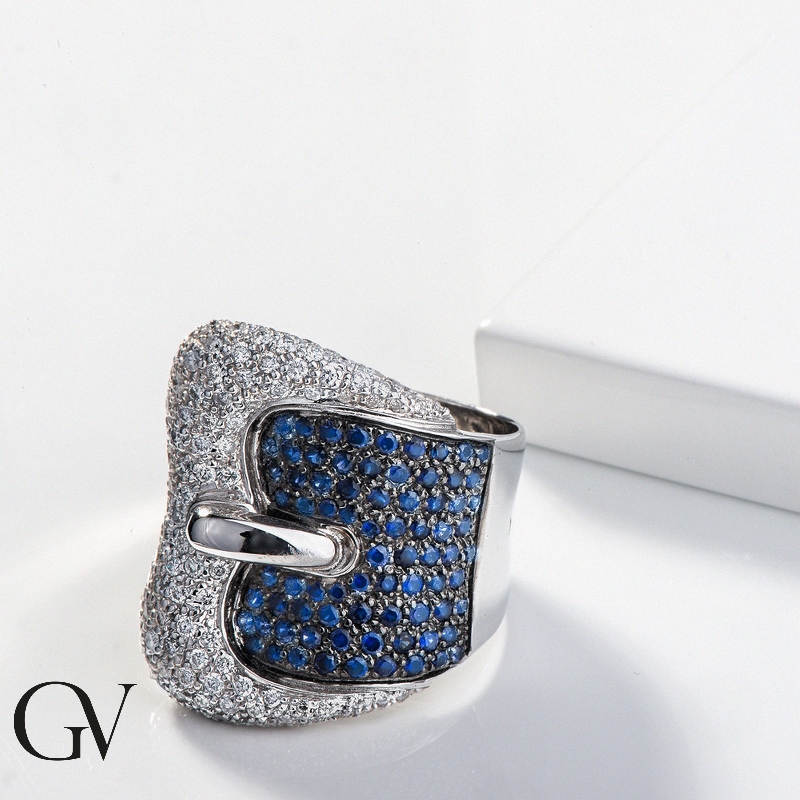Bague en Or Blanc 18k avec diamants et saphirs bleus