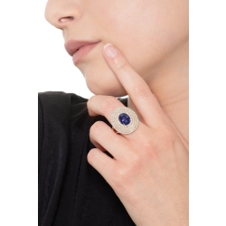 Bague halo en or rose 18k avec des saphirs bleus 2