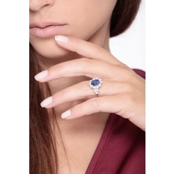 Bague pour femme en or blanc 18k avec saphir bleu  2