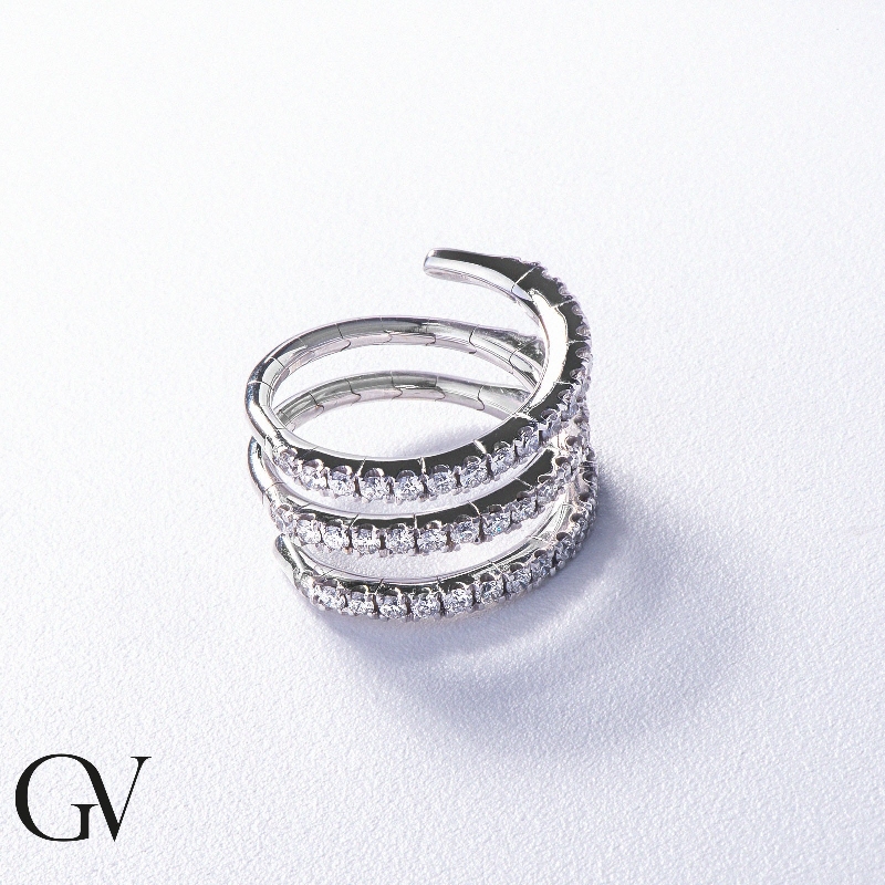 Bague spirale en or blanc et or jaune 18k avec diamant