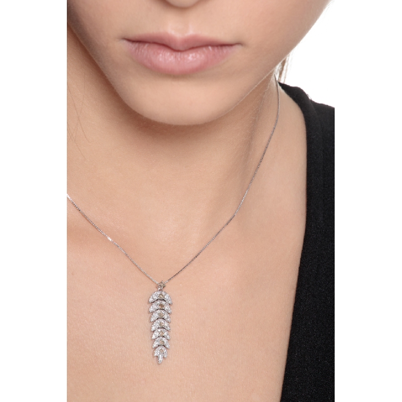 Collier en Or Blanc 18k avec Pendentif Plume en Diamants Blancs et Bruns