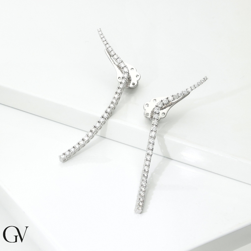 Boucles d’oreilles tennis pendantes en or blanc 18k avec diamants