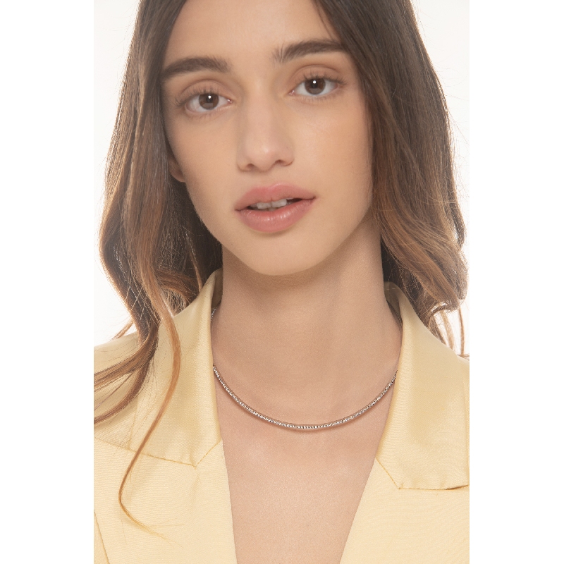 Collier ras du cou en or blanc et diamants