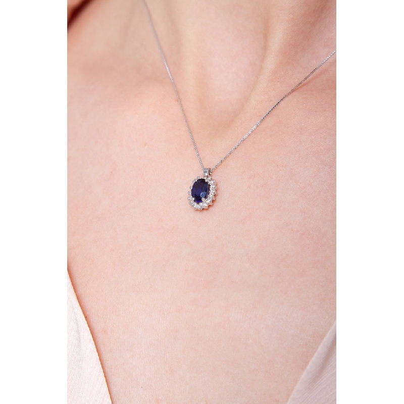 Collier pendentif saphir entourage diamants
