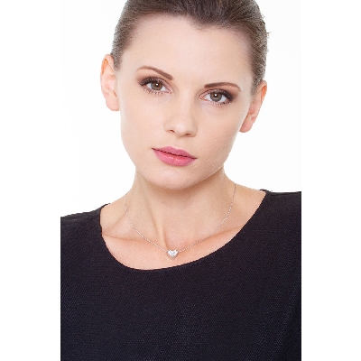 Collier avec pendentif cœur or blanc 18 ct pavé de diamants