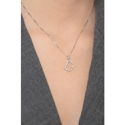 Collier personnalisé avec lettre  D en or blanc 750 et diamants