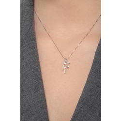 Collier en or blanc 18k avec pendentif lettre F 2