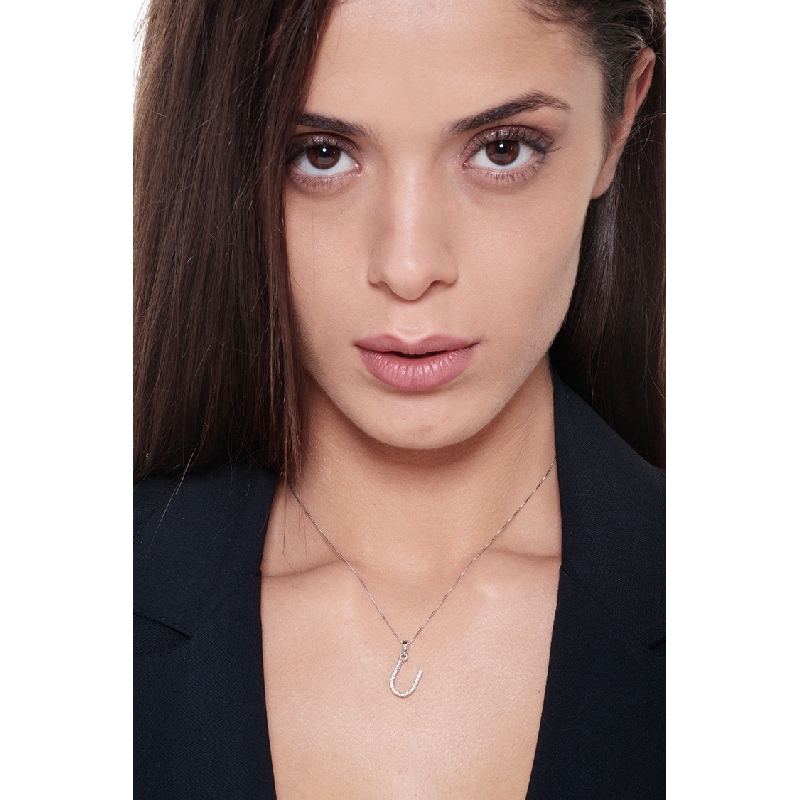 Pendentif lettre U collier femme or blanc et diamants 