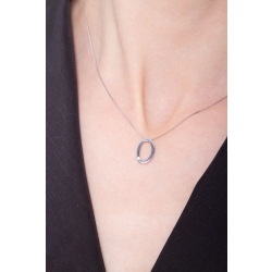 Collier personnalisé lettre O or blanc et diamants 2