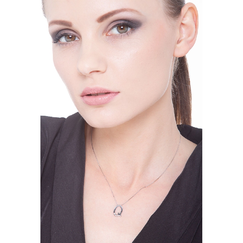 Collier or blanc 18k lettre Q diamant