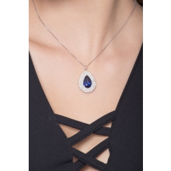Collier en or blanc 18k avec saphir bleu et trois rangs de diamants 2
