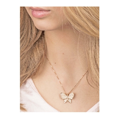 Collier pendentif papillon en or rose 18 carats serti de diamants