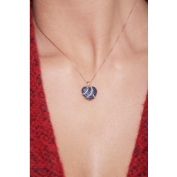 Collier cœur en or rose 18k avec saphirs bleus et diamants 2