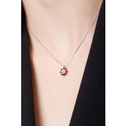 Collier en or blanc 18k en forme de fleur avec diamants et rubis 2