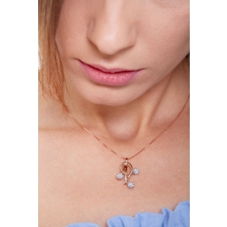 Collier en or blanc 18k avec trilogy fleur en diamants 2