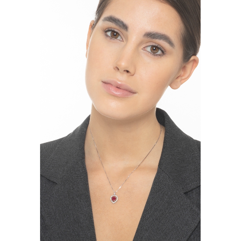 Collier or blanc 18k avec pendentif coeur rubis