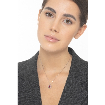 Collier or blanc 18k avec pendentif coeur rubis