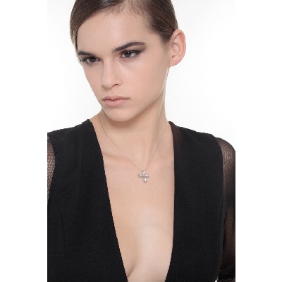 Pendentif Croix Pavée Or Blanc 750 en Diamants 