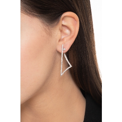 Boucles d’oreilles triangulaires en or blanc 18k avec diamants