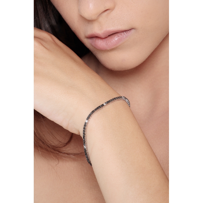Bracelet de tennis en or blanc 18 carats avec diamants noirs et blancs
