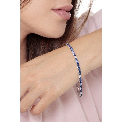 Bracelet Tennis à fil en Or Blanc 18k serti de Saphirs bleus et de diamants