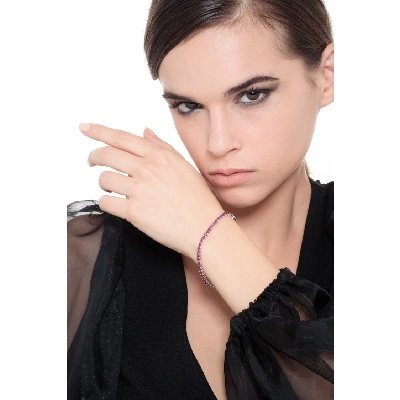 Bracelet Tennis en or blanc 18 carats avec rubis