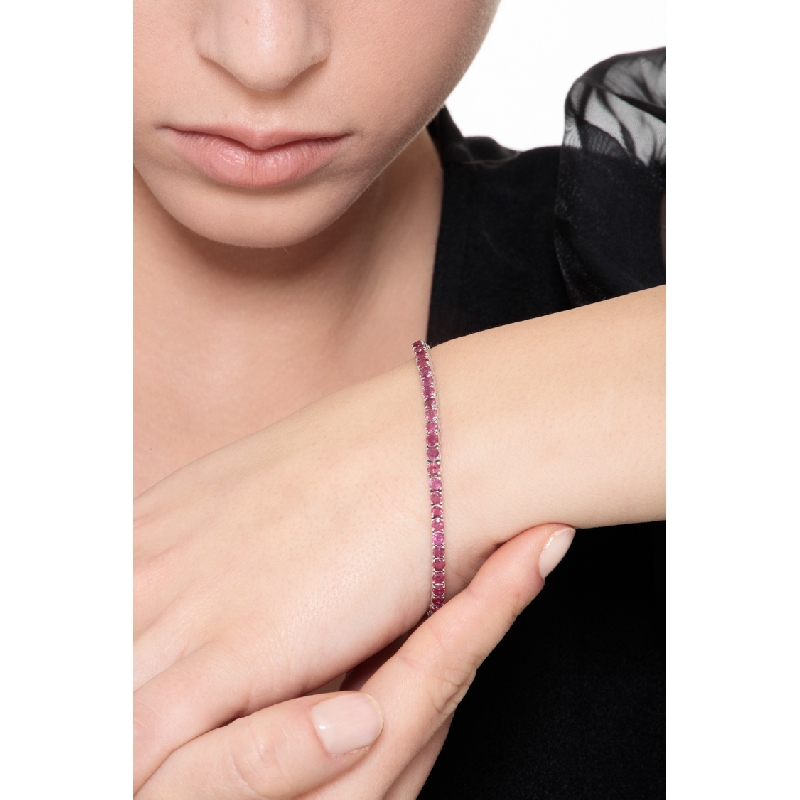 Bracelet Tennis en or blanc 18 carats avec rubis