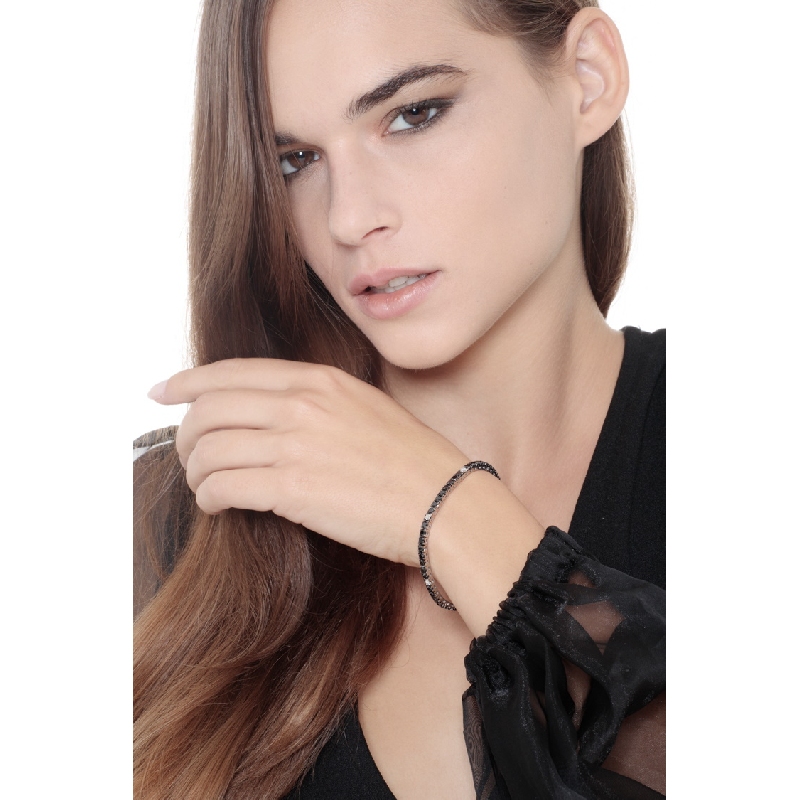 Bracelet Tennis en or blanc 18 carats avec diamants noirs et blancs