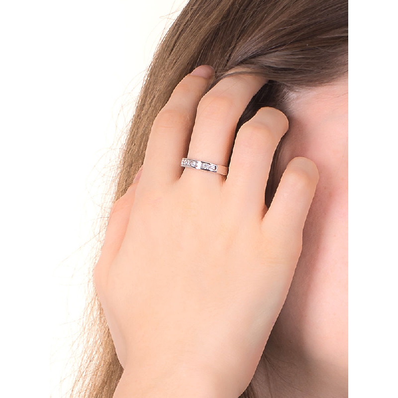 Bague à sept pierres en or blanc 18k avec diamants, carat 0,50