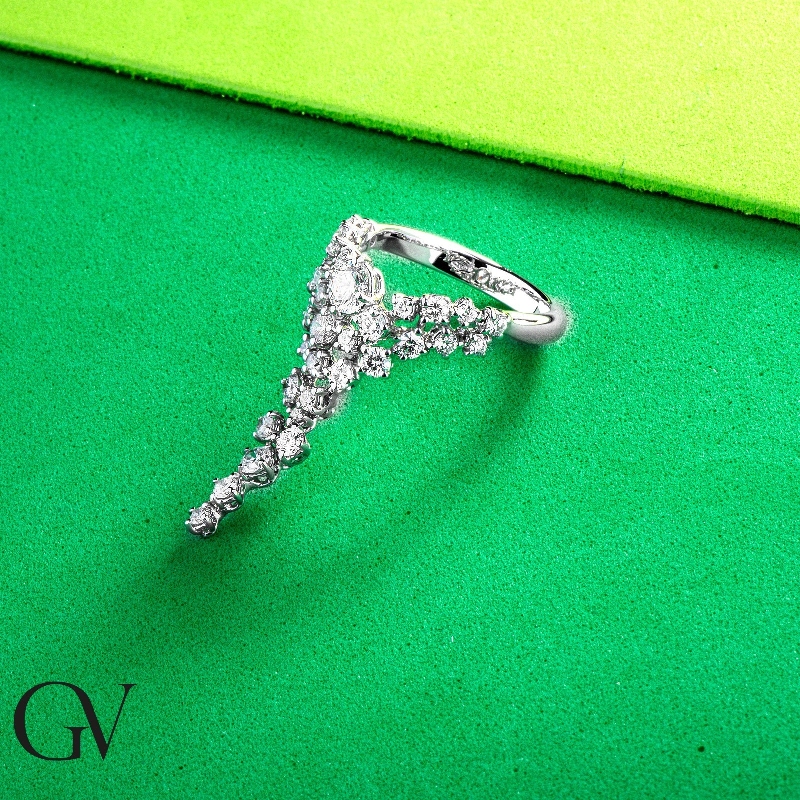 Bague Cascade en Or Blanc 18k avec Diamants