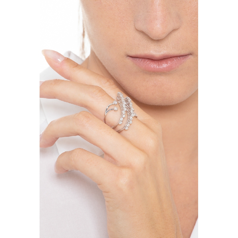 Bague croisée en or blanc 18 carats avec diamants 