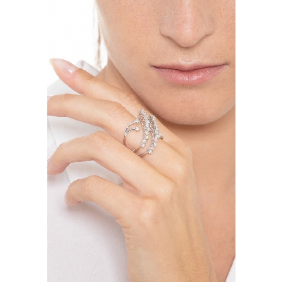 Bague croisée en or blanc 18 carats avec diamants 