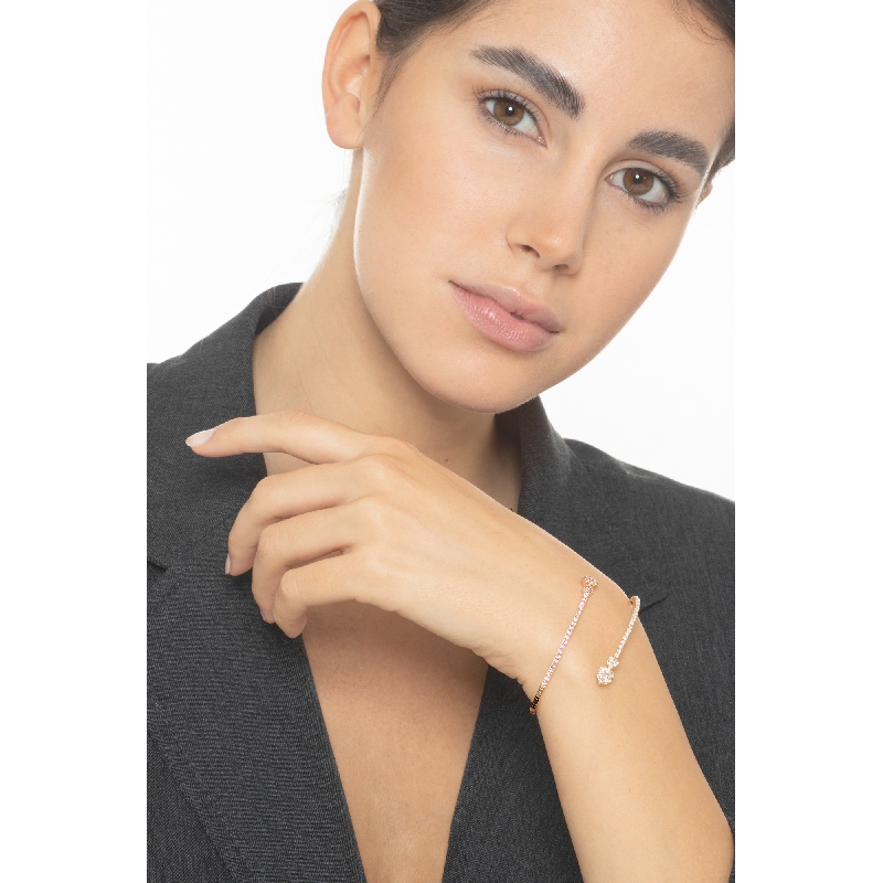 Bracelet Semi Rigide en Or Rose 18K avec Cœurs Diamants et Saphirs Roses