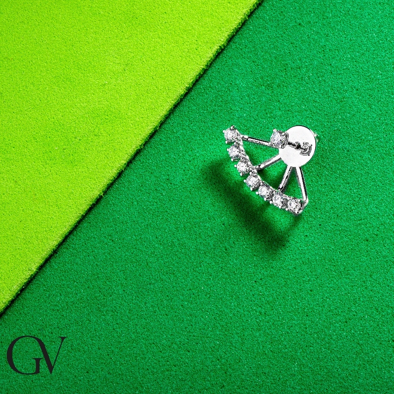 Mono boucle d'oreille en or blanc 18k