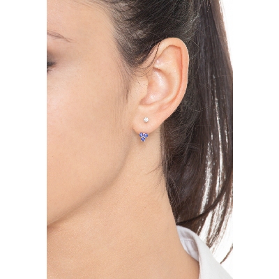 Mono boucle d’oreille en or blanc 18k avec saphirs bleus et diamant