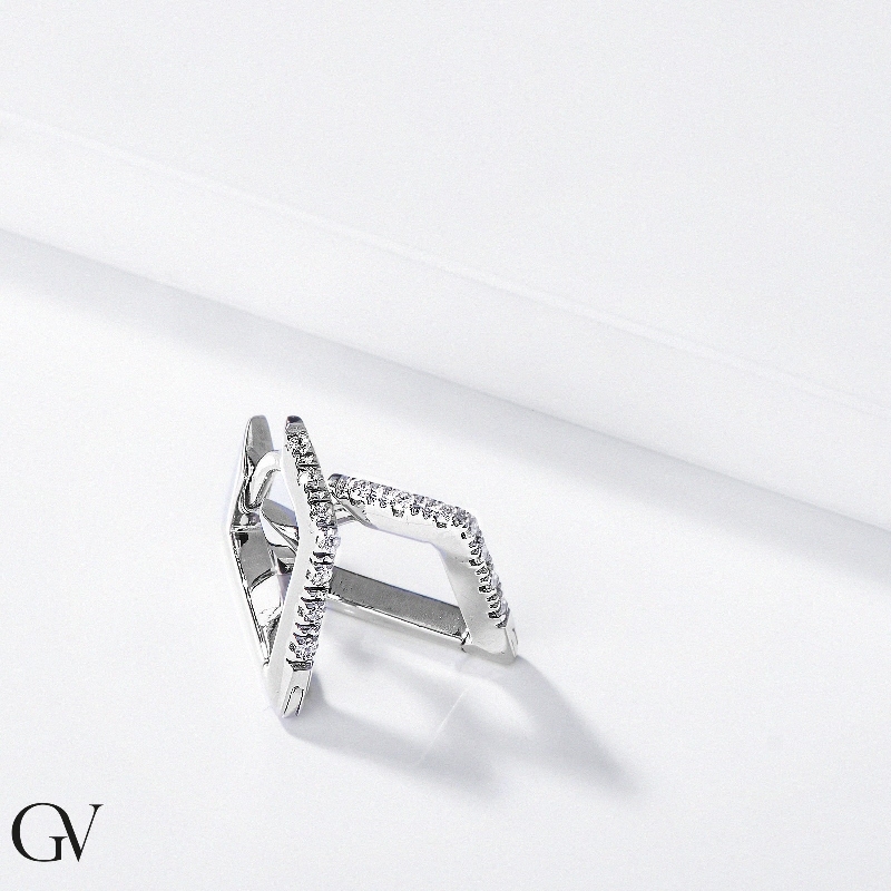 Boucles d'oreilles en or blanc 18ct avec diamants 