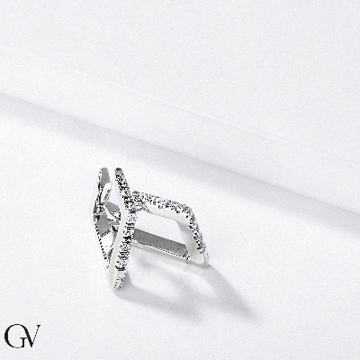 Boucles d'oreilles en or blanc 18ct avec diamants 