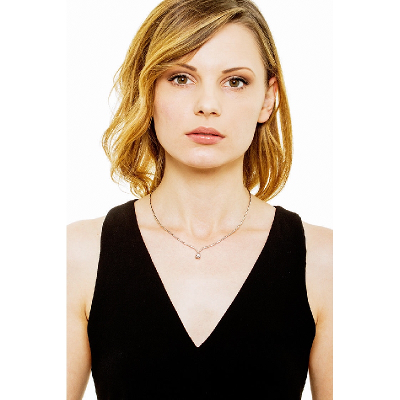 Collier diamant solitaire semi-rigide à segments en or blanc 18k 