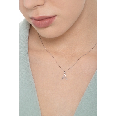 Collier pendentif lettre  A en or blanc 18K et diamants