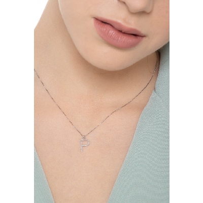 Collier pendentif lettre  P en or blanc 18K et diamants